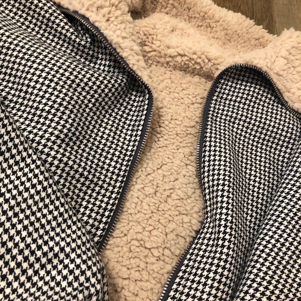 Sherpa Jacket - Picture 2 of 2